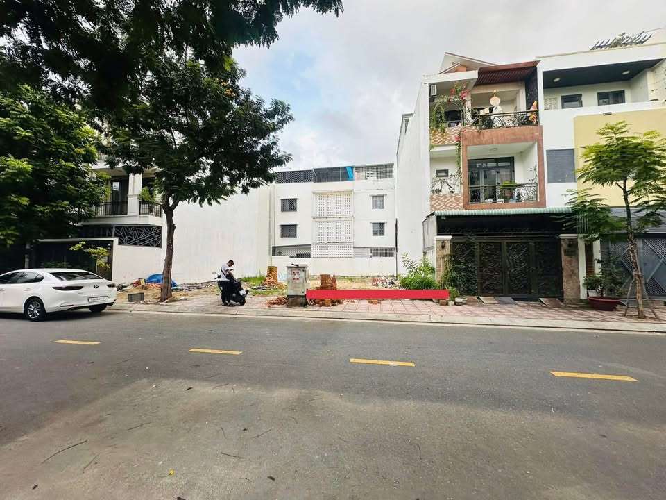 Đất nền Nha Trang 100m² giá 6.1 tỷ - Đã bao ép cọc, gần đường Thích Quảng Đức!