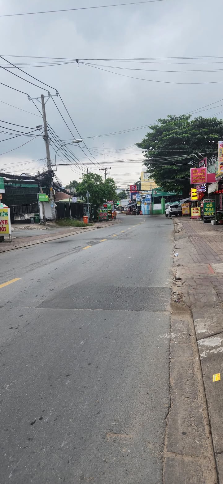 Nhà mặt tiền Đình Phong Phú, Thủ Đức 52m² giá chỉ 5.3 tỷ - Sổ hồng chính chủ!