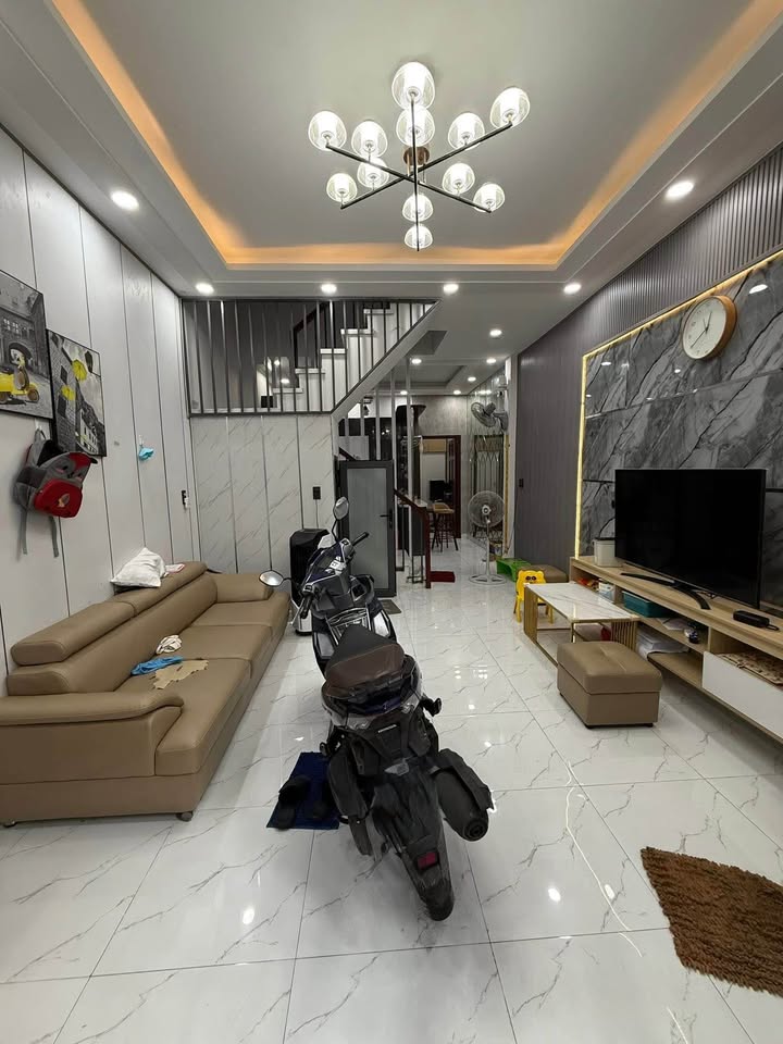 Nhà hẻm Tân Hoà Đông, Quận 6 - Diện tích 41m² giá 5,4 tỷ - Hướng Nam thuận lợi!