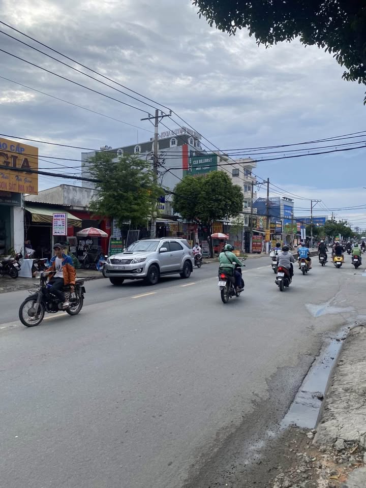 Bán gấp FrontHouse mặt tiền Lê Văn Khương 320m² giá chỉ 25.5 tỷ - Đầu tư sinh lời ngay!