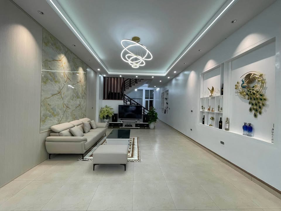 Nhà 4 tầng mặt tiền 5m tại đường Lê Hiến Tông, phường Đông Vệ - Sang trọng, chính chủ bán gấp!