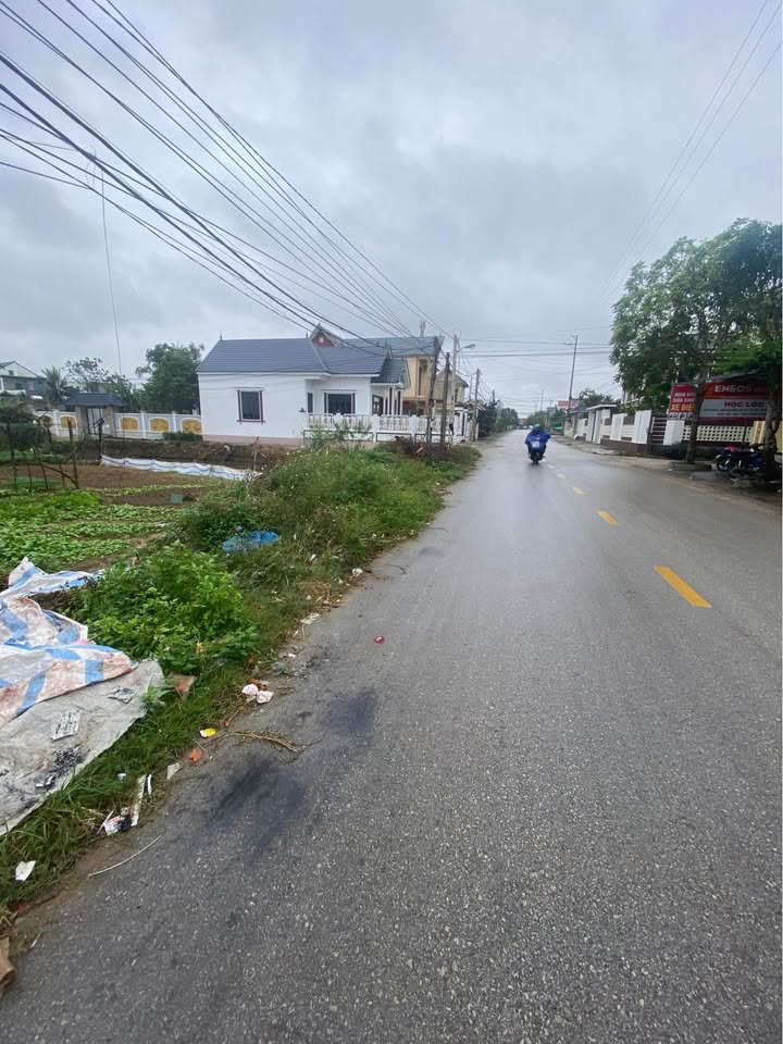 Đất nền trục Ủy ban phường Nam Sầm Sơn 144m² giá 10 tỷ - Cơ hội đầu tư tuyệt vời!