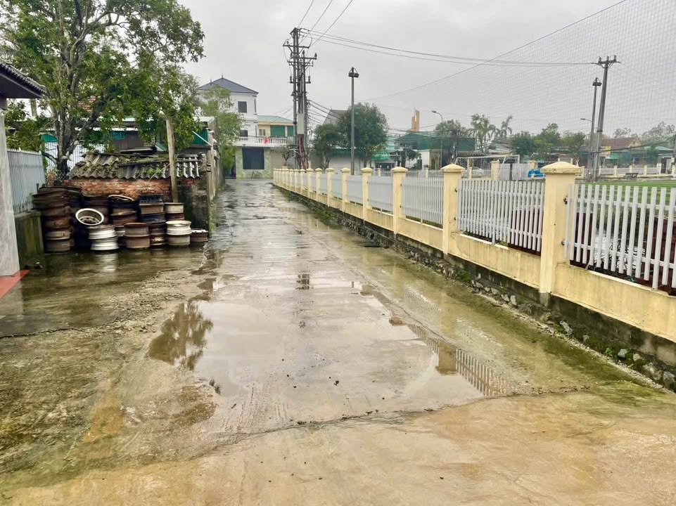 Đất nền 93m² tại phường Nghi Đức, Vinh - Đối diện sân bóng, giá 2.55 tỷ VND!