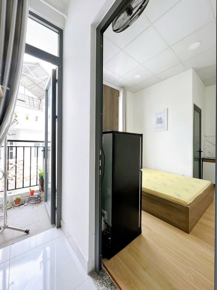 Phòng cho thuê đường Cách Mạng Tháng 8, Q10 giá 4.7 triệu - Không chung chủ, tiện nghi đầy đủ!