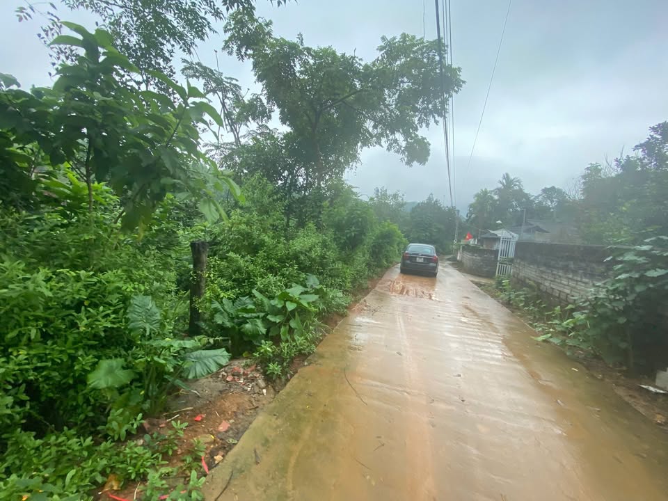 Đất thổ cư 150m² thôn Nội, Minh Quang, Ba Vì 720m² giá 2 tỷ - Đường ô tô tránh, tiện lợi!