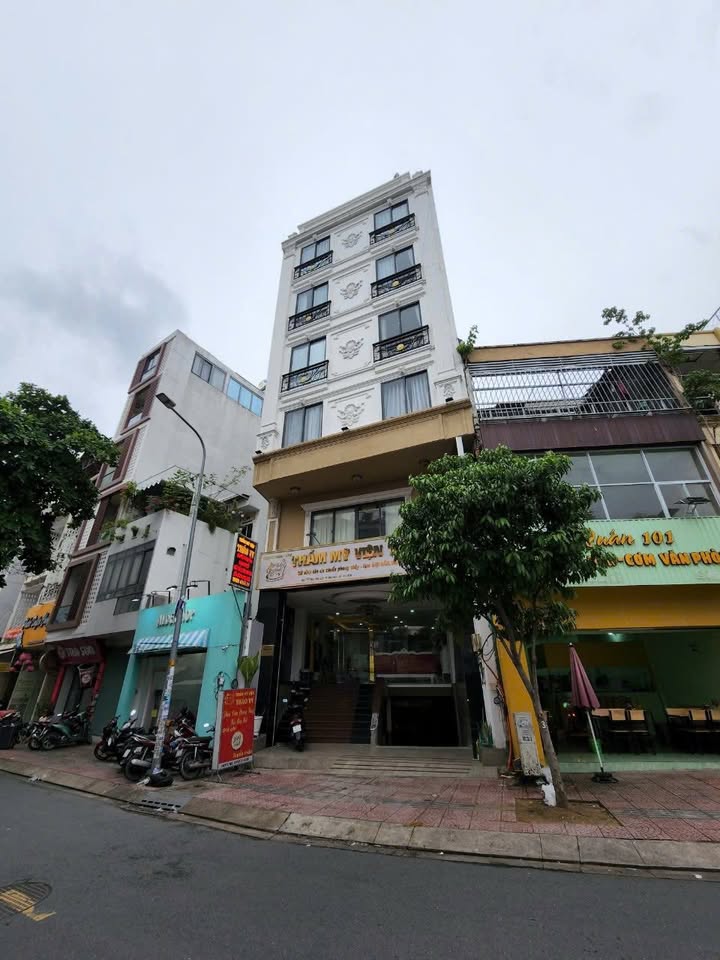 Tòa nhà Căn Hộ Dịch Vụ Mai Thị Lựu, Quận 1, 180m² - Đầu tư sinh lời ngay!