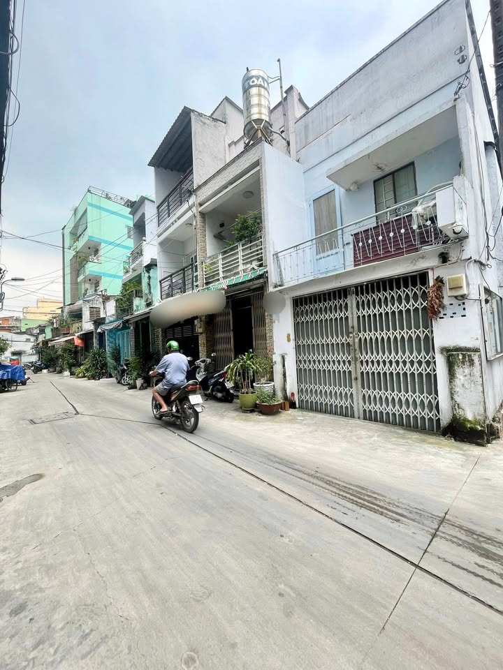 FrontHouse 3 mặt tiền Bình Thới, Q11, 52m² giá 7 tỷ - Vị trí đắc địa, xe tải thông!