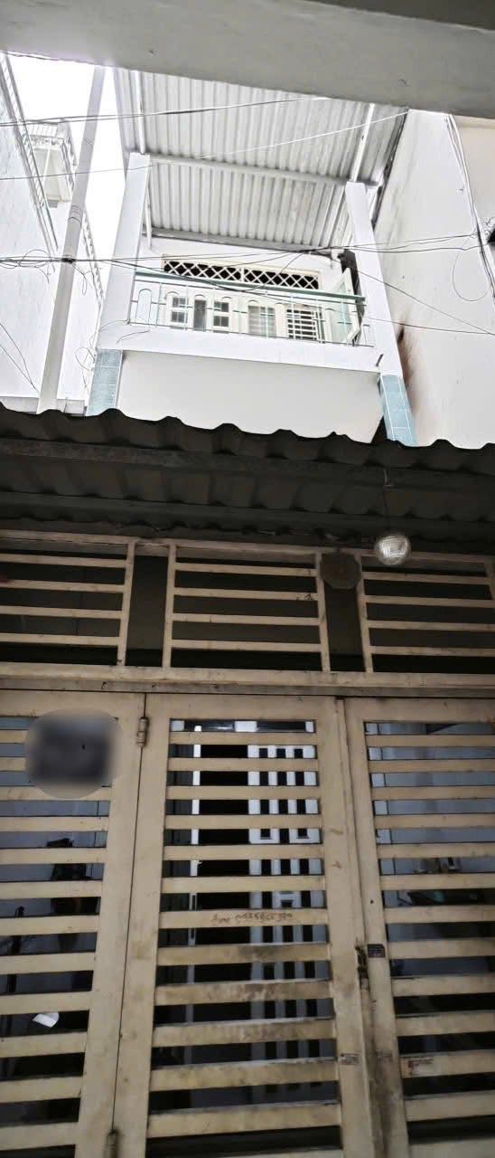 Nhà phố Hòa Bình, Quận 11, 35m² giá 4.3 tỷ - Sẵn sàng vào ở ngay!