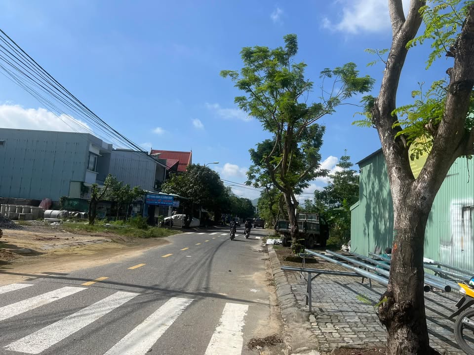 Đất nền góc 2 mặt tiền Hoà Sơn 6, Hòa Khánh 140m² giá 4.95 tỷ - Đầu tư sinh lời bền vững!