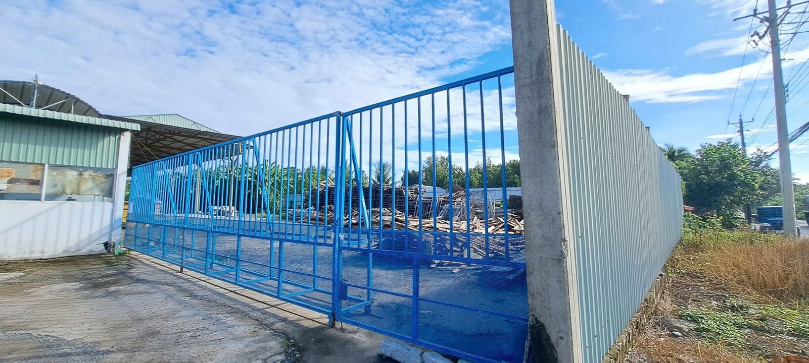 Kho xưởng cho thuê tại Phường Phước Thới, Quận Ô Môn, 50002m² - Diện tích lớn, phù hợp sản xuất!