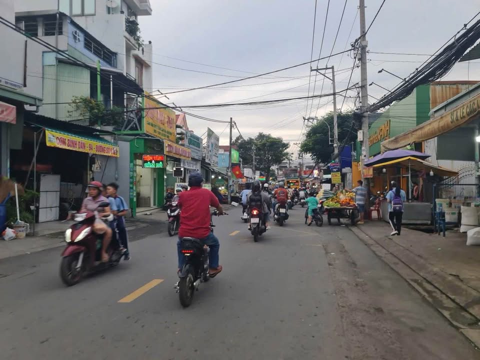 Đất mặt tiền đường 8 Linh Xuân 150m² giá 9.5 tỷ - Kinh doanh sầm uất!