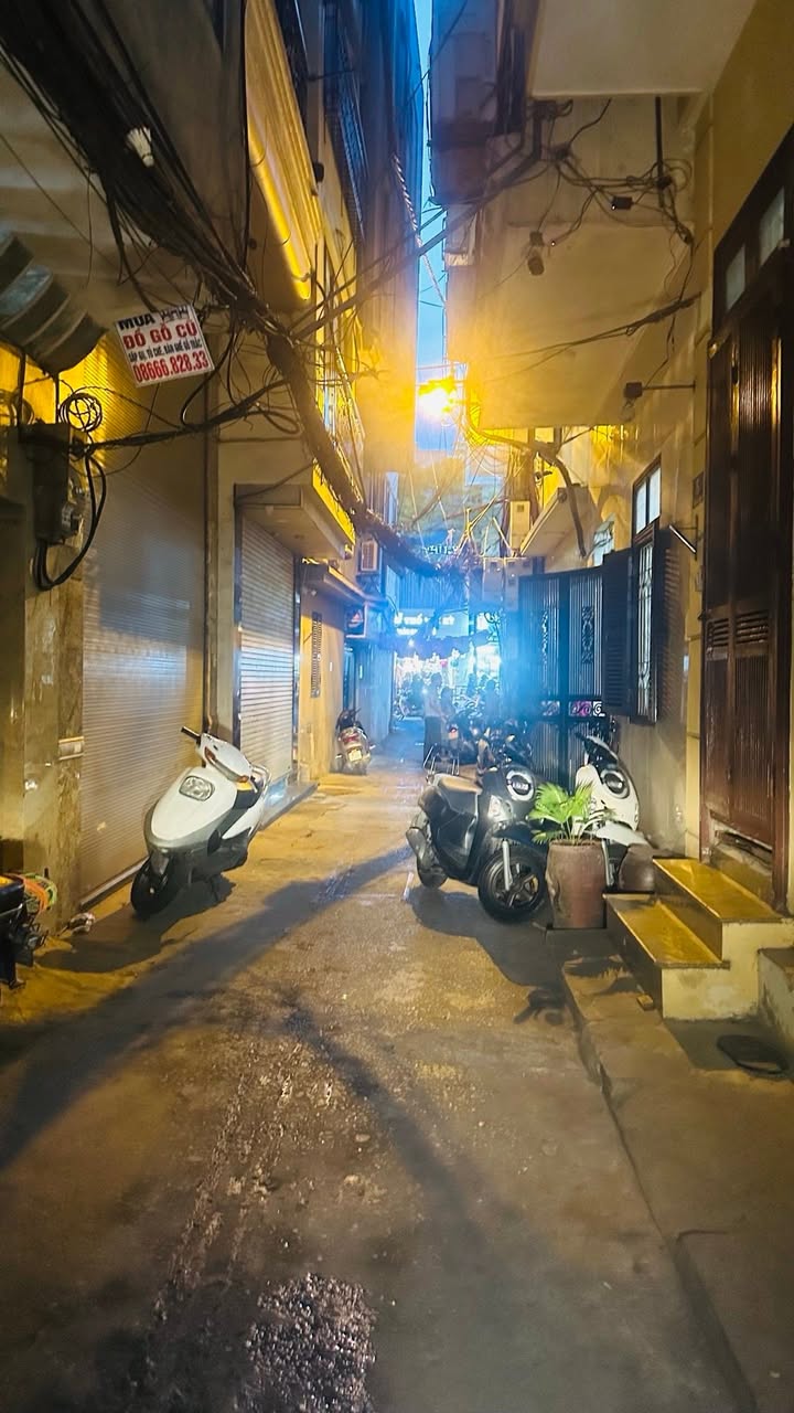 Bán đất 76m² tại phố Xã Đàn, Đống Đa - Giá 13.8 tỷ - Đầu tư sinh lời cao!