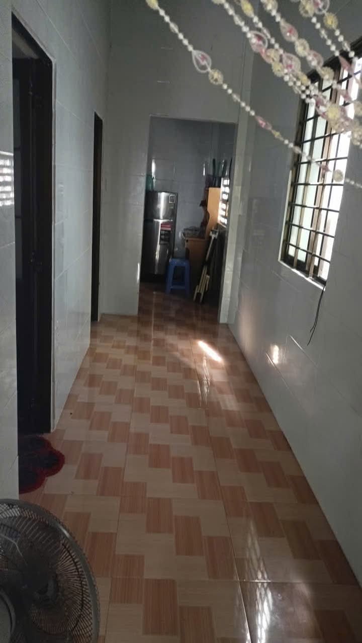 Nhà đất Châu Hưng, Bình Đại 106m² giá 850 triệu - Mặt tiền đường lớn, tiện ích đầy đủ!