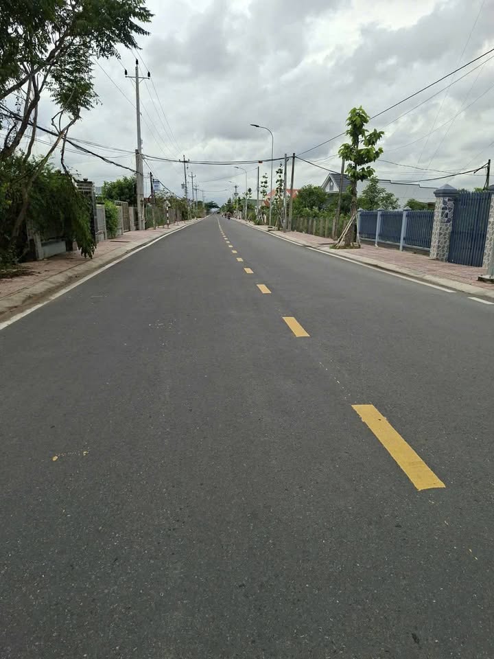 Đất nền mặt tiền 871C, Xóm Dinh, Gò Công - Cơ hội đầu tư chỉ 950 triệu!