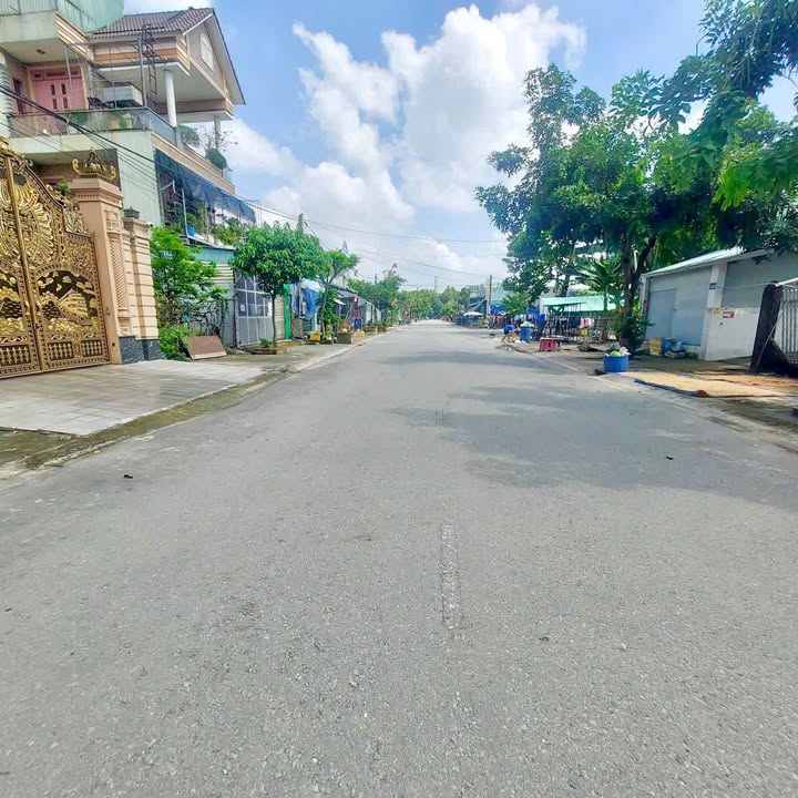 Đất mặt tiền D11 TDC Phú Mỹ, Phú Tân 262m² giá 5 tỷ - Đầu tư sinh lời ngay!