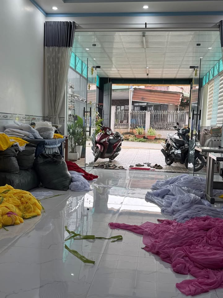 Nhà mặt tiền đường 25, xã Bình Minh, 250m² - Kinh doanh sầm uất, dọn vào ở ngay!