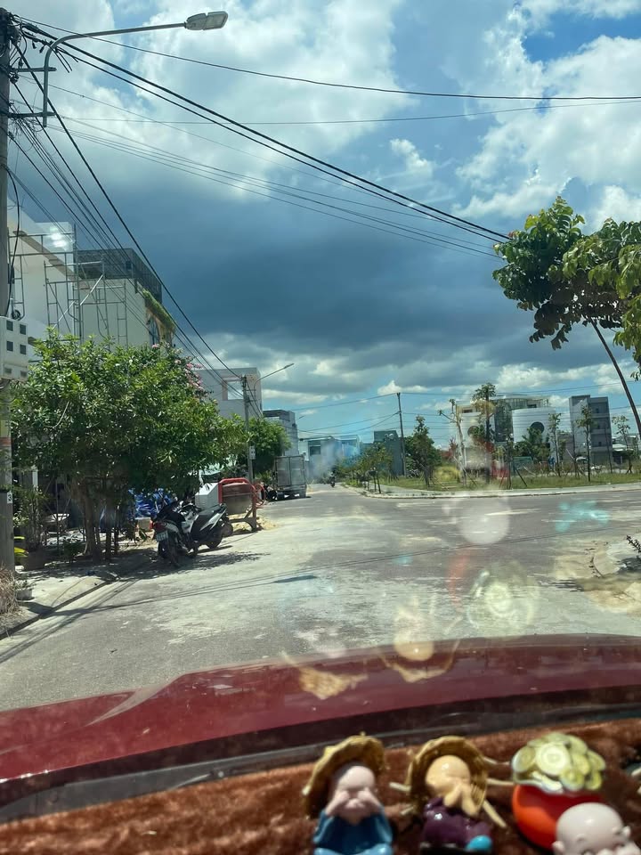 Nhà cấp 4 đường D6, phường Nhơn Bình, 80m² giá 2.29 tỷ - Công viên thoáng mát trước nhà!