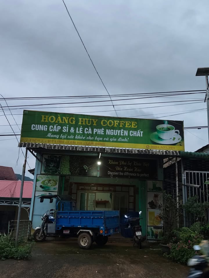 Nhà đất 2 mặt tiền đường 725, xã Nam Ban, 200m² - Kinh doanh thuận lợi!