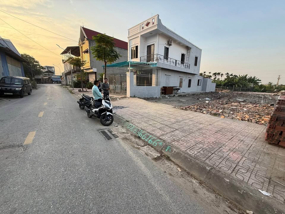 FrontHouse đường Phan Đăng Lưu, Hồng Thái 150m² giá 4.5 tỷ - Mặt đường đắc địa, kinh doanh thuận lợi!