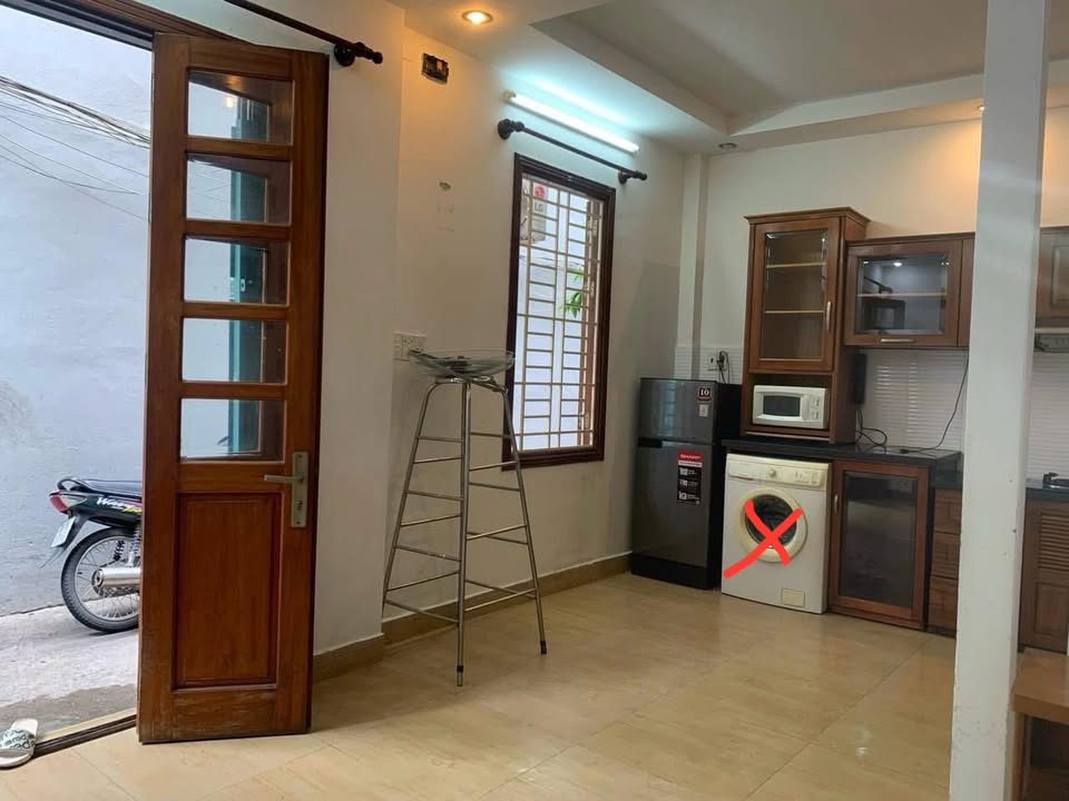 Nhà nguyên căn hẻm 2 xẹt Nguyễn Hữu Cảnh, 35m² giá 8 triệu - Nhà trống vào ngay!