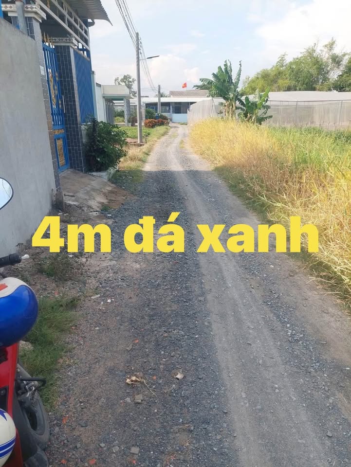 Đất vườn 879m² tại Cần Giuộc - 2 mặt tiền, giá 2.8 tỷ - Cơ hội đầu tư lý tưởng!