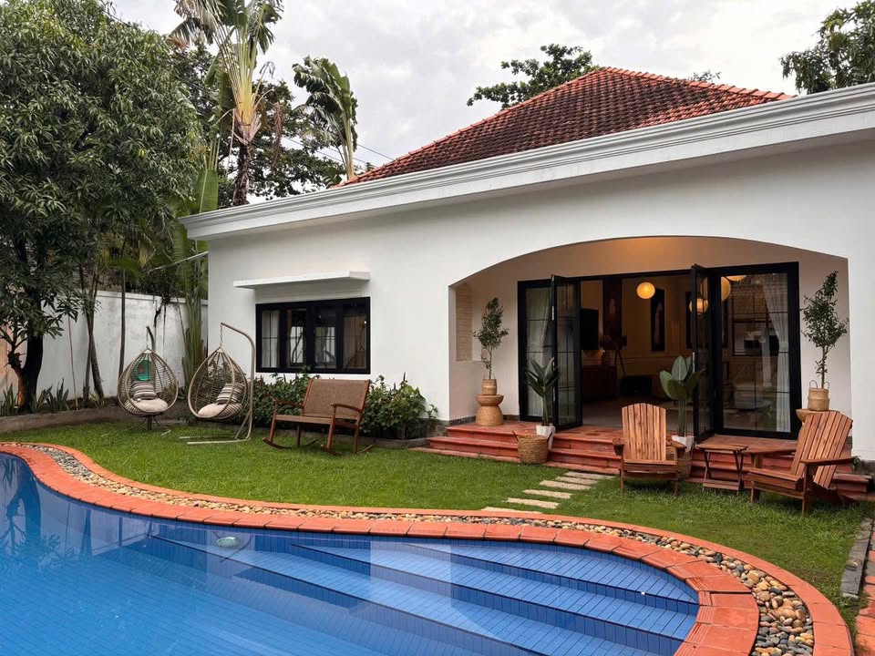 Cho thuê biệt thự 1000m² An Phú, Quận 2 - Hồ bơi riêng, Full nội thất sang trọng!