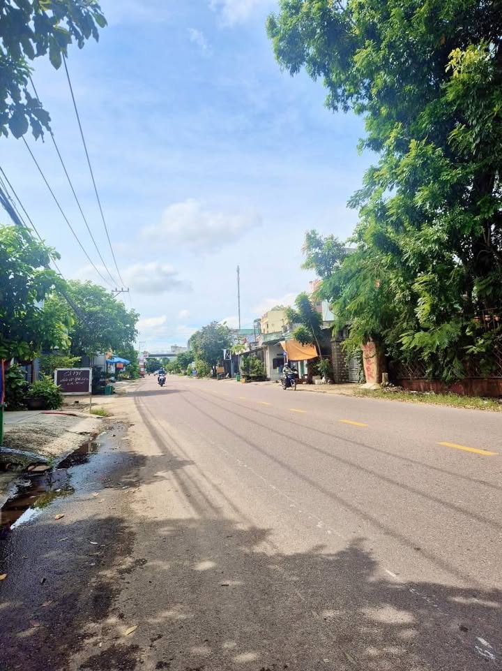 Nhà mặt tiền Nguyễn Huệ Tuy Phước 128.8m² giá thỏa thuận - Cơ hội kinh doanh hấp dẫn!