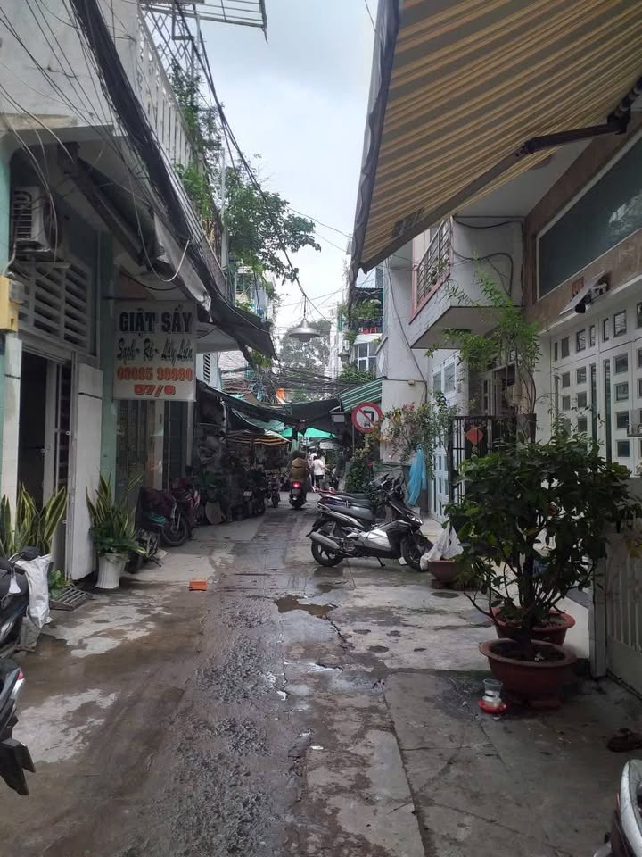 Nhà bán hẻm 57 Hồ Thị Kỷ, quận 10, diện tích 19m² - Cơ hội đầu tư tuyệt vời!
