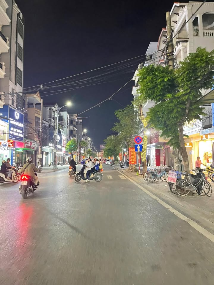 FrontHouse mặt tiền đường Lê Lợi Ngô Quyền 120m² giá 23 tỷ - Vị trí đắc địa cho kinh doanh!