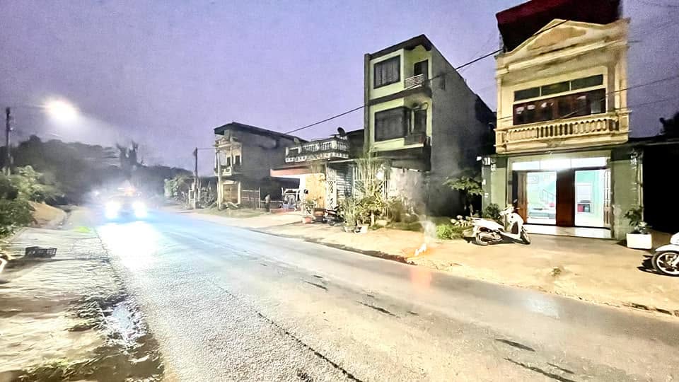 Nhà 2 tầng 200m² đường Trần Thánh Tông Lào Cai giá chỉ 1.65 tỷ - Cơ hội đầu tư tuyệt vời!