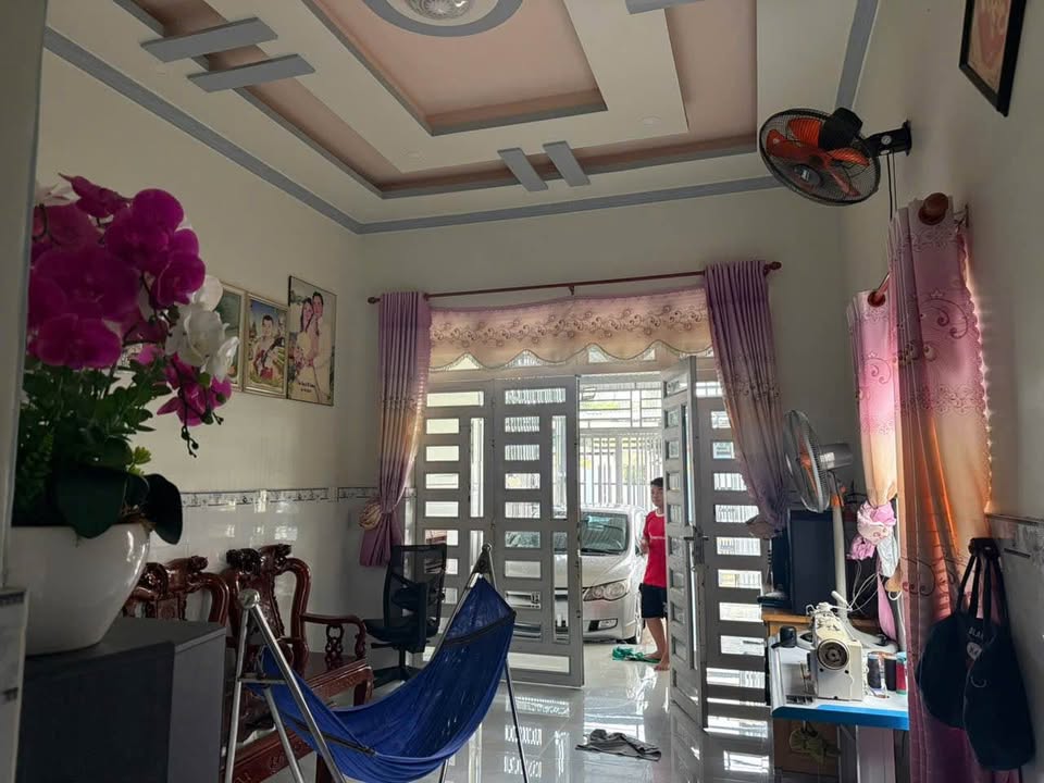 Nhà cấp 4 Thủ Dầu Một 100m² giá 1 tỷ - Gần trường Lê Quý Đôn!