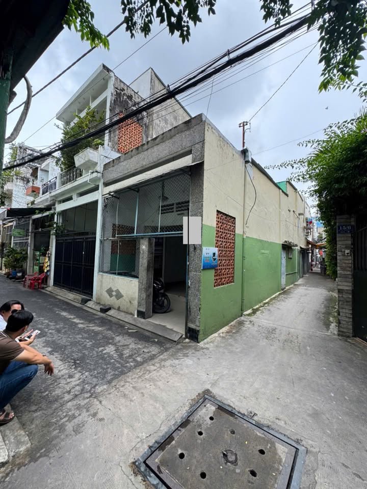 Nhà bán đường Trường Chinh, Tân Bình, 74m² giá 5.7 tỷ - Vị trí trung tâm, thuận tiện giao thông!