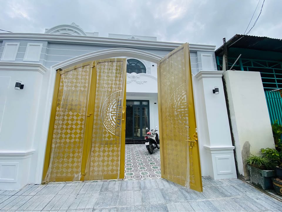 Nhà lầu cao cấp phường Hiệp Ninh Tây Ninh 154m² giá 3.05 tỷ - Sát bên Toà Thánh Cao Đài!