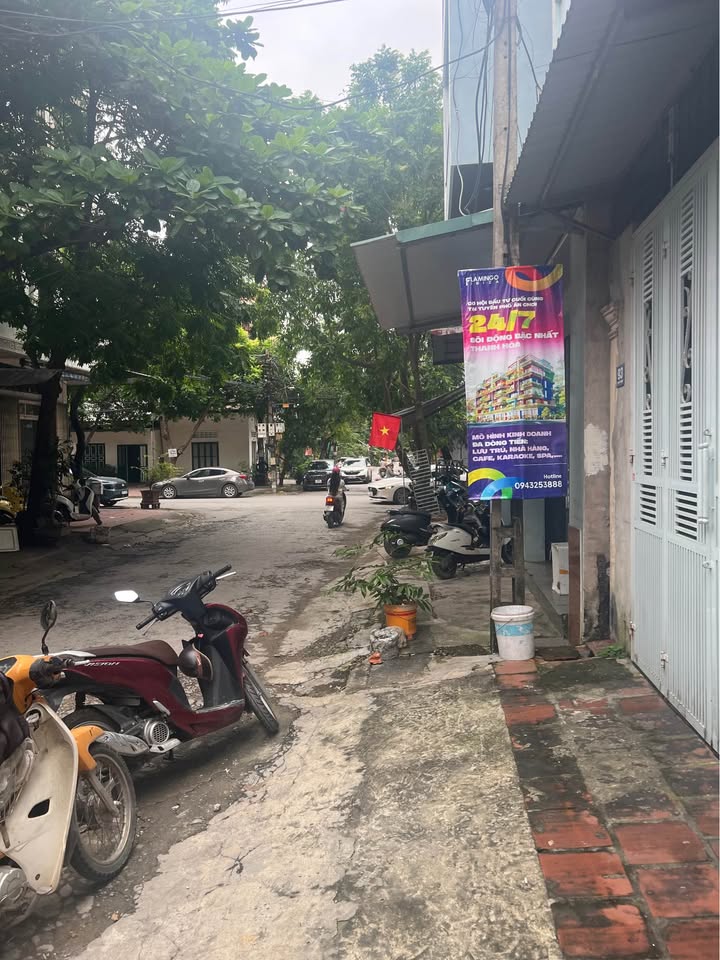 Nhà phố Ngô Thị Nhậm, Thanh Hóa 63m² giá 1 tỷ - Ô tô đậu trước cửa