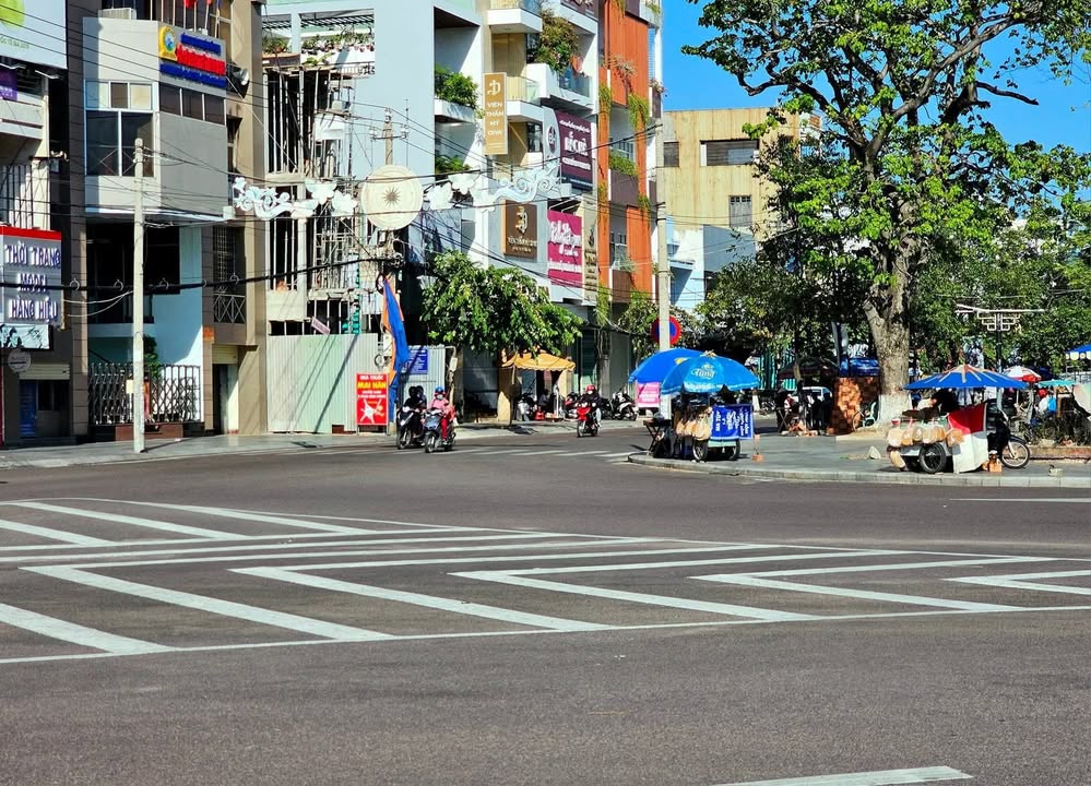 Cho thuê nguyên căn mặt tiền Ngô Mây, Quy Nhơn 70m² giá 14 triệu - Vị trí đắc địa cho kinh doanh!