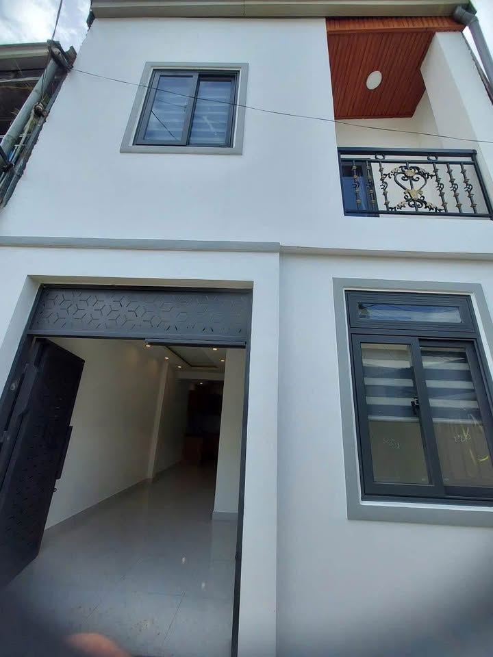 Nhà phố Đà Lạt 45m² giá 2.15 tỷ - Nhà mới xây, sổ hồng chính chủ!