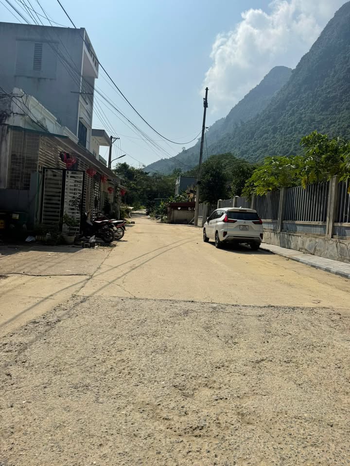 Đất nền La Văn Cầu, TP Hà Giang, 119m² - Giao thông thuận tiện, dân cư đông đúc!