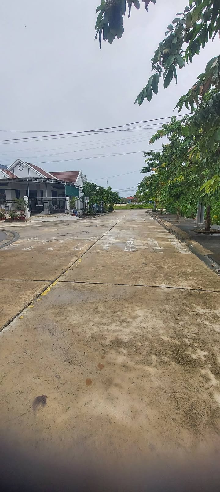 Biệt thự mini Suối Hiệp 194.5m² giá 3 tỷ - Nhà mới xây kiên cố, sẵn sàng ở!