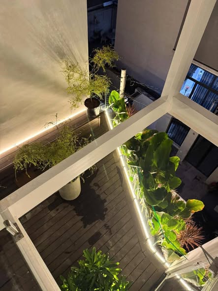 Căn hộ dịch vụ tại Quận 2, 190m² giá 25 tỷ - Đầu tư sinh lời ngay lập tức!