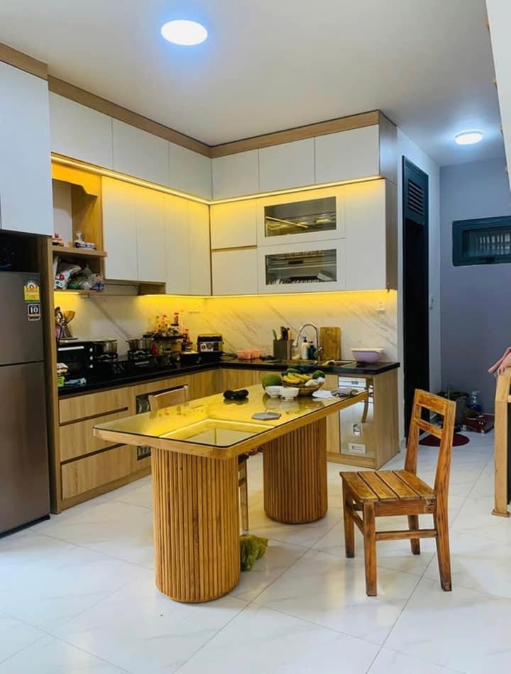 Nhà phố Đà Lạt 56m² giá 2.25 tỷ - Kiên cố, gần xe hơi đỗ