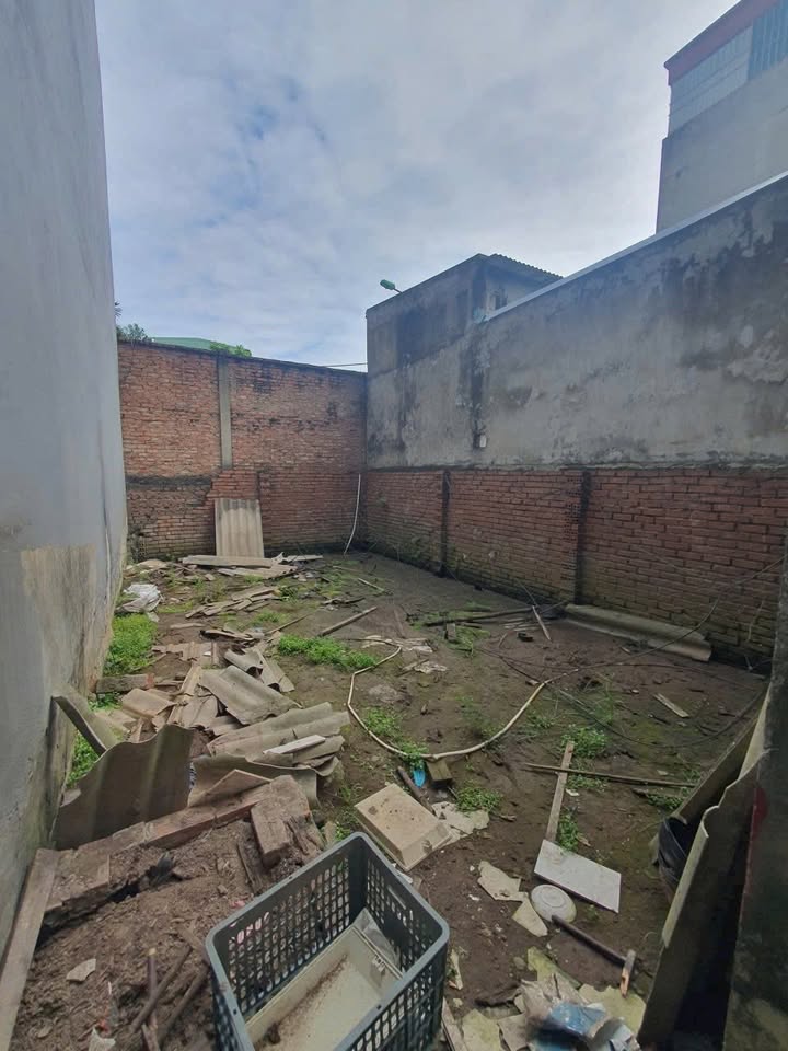 Đất nền Sài Đồng 55.8m² giá 5 tỷ - Mặt tiền rộng, hai mặt thoáng