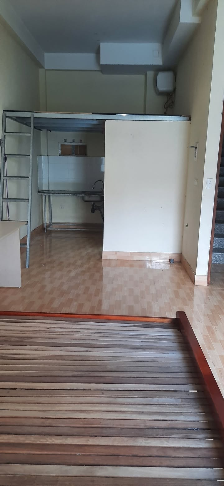 Phòng cho thuê tại Đại Mỗ, 30m² giá thỏa thuận - Không gian rộng rãi, giờ giấc tự do!