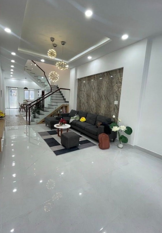 Nhà phố Linh Chiểu Thủ Đức 60m² giá 3.95 tỷ - Sổ hồng chính chủ!