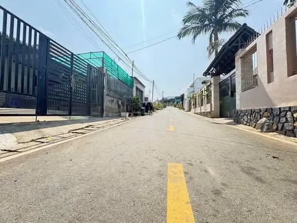 Đất nền đường Phan Bội Châu, Đức Trọng 105m² giá 2.45 tỷ - Đầu tư sinh lời ngay!