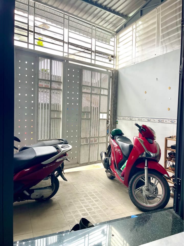 Nhà 2 Lầu Hẻm 66A Nguyễn Văn Cừ, Quận Ninh Kiều 127m² giá 3.5 tỷ - Địa điểm lý tưởng cho gia đình!