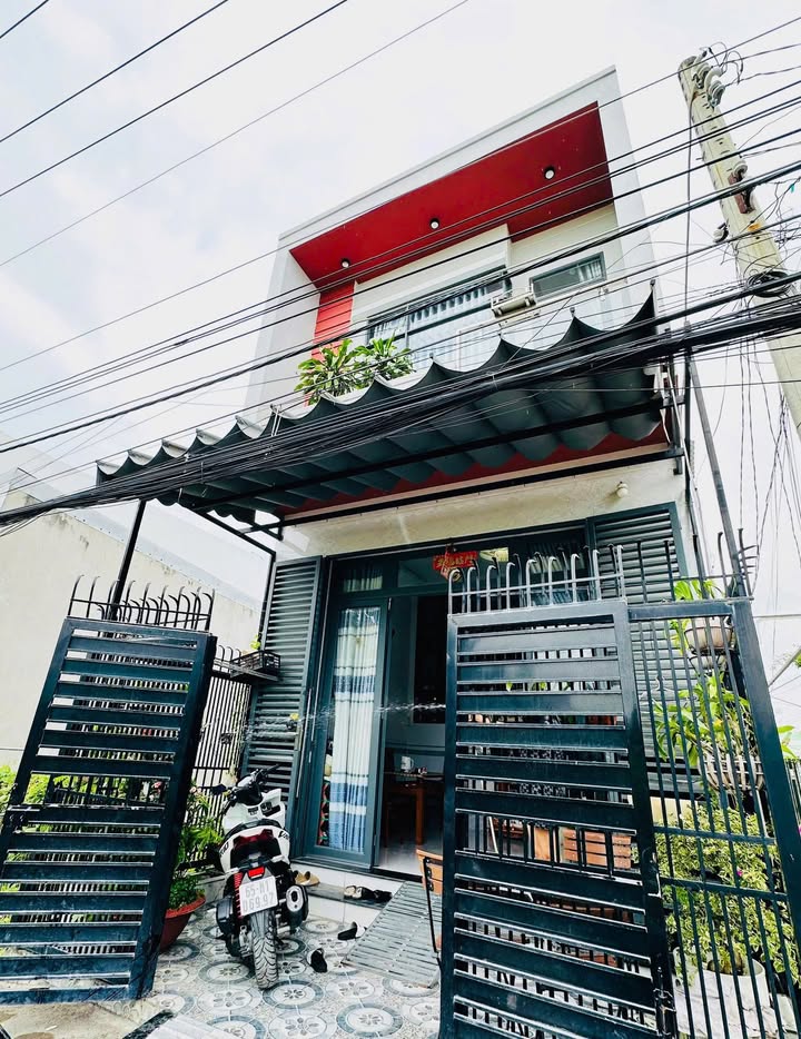 Nhà góc 3 mặt tiền Phạm Cự Lượng, Long Xuyên 61.5m² giá 2 tỷ - Kinh doanh thuận lợi!