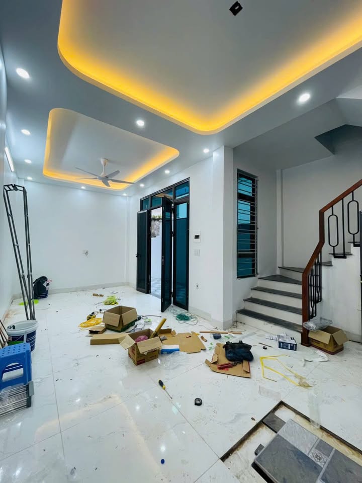 Nhà 3 tầng Trần Hưng Đạo, Thái Bình 50m² giá 1.7 tỷ - Ngõ ô tô tránh nhau gần khu vui chơi!