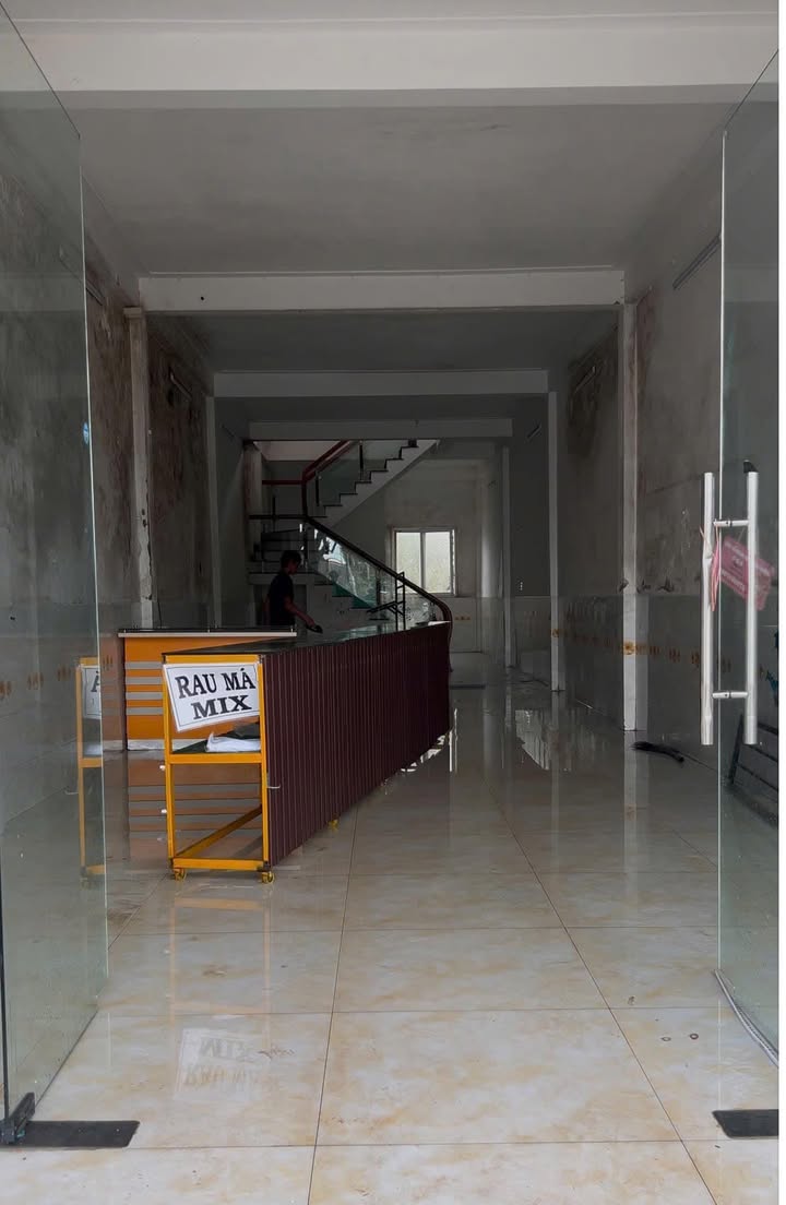 Nhà mặt tiền đường Hà Giang, Bảo Lộc 115m² giá 12 triệu - Kinh doanh tự do!