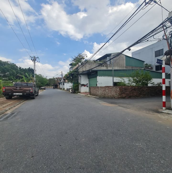 Nhà 2 tầng Đa Tốn, Gia Lâm 200m² giá 2x tỷ - Sẵn sàng giao dịch ngay!