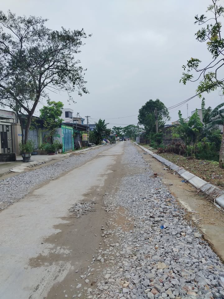 Đất nền 4B Đông Sơn 150m² giá 2.05 tỷ - Cơ hội đầu tư hiếm có!